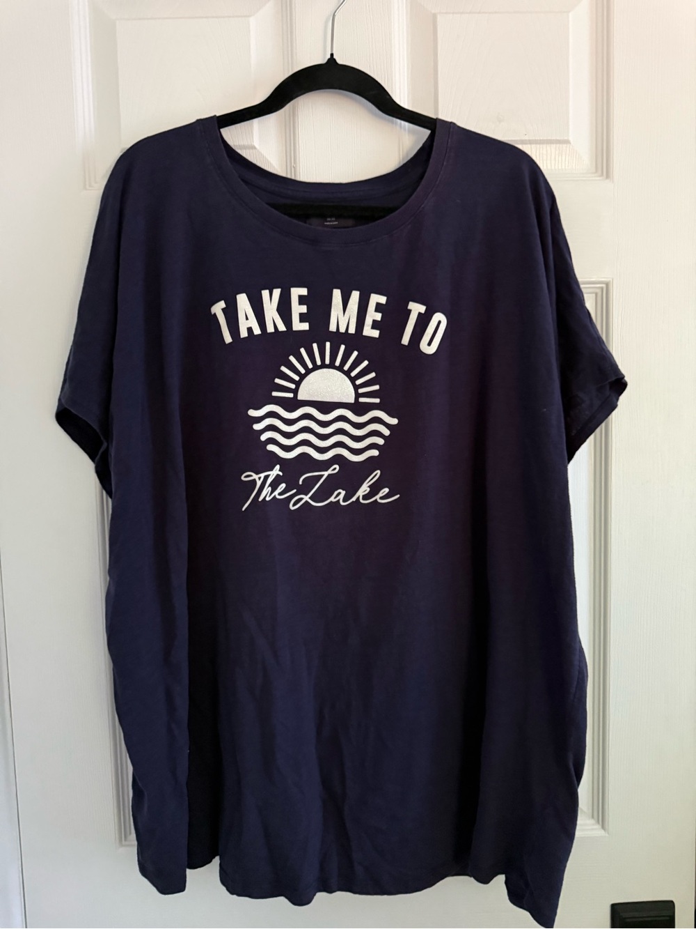Lane Bryant Navy Graphic Tee - Like New - 30/32